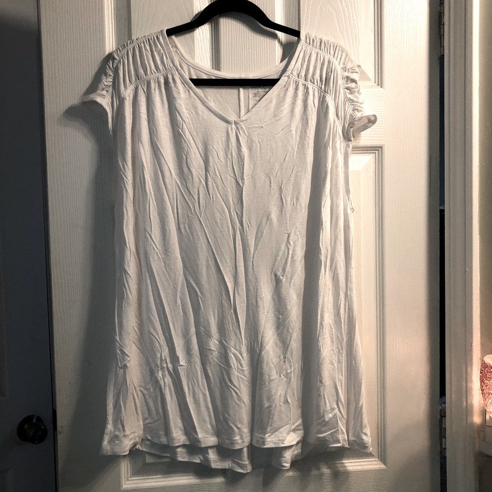 White top, ruched shoulder detail NWOT size 14/16
